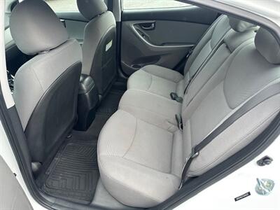 2015 Hyundai Elantra SE - Photo 11 - Portland, OR 97211