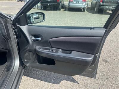 2013 Chrysler 200 Touring   - Photo 13 - Portland, OR 97211