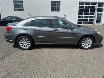 2013 Chrysler 200 Touring   - Photo 6 - Portland, OR 97211