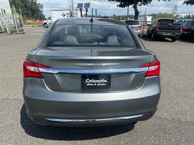 2013 Chrysler 200 Touring   - Photo 4 - Portland, OR 97211