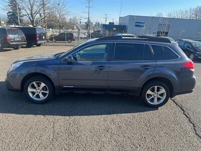 2014 Subaru Outback 2.5i Limited   - Photo 2 - Portland, OR 97211