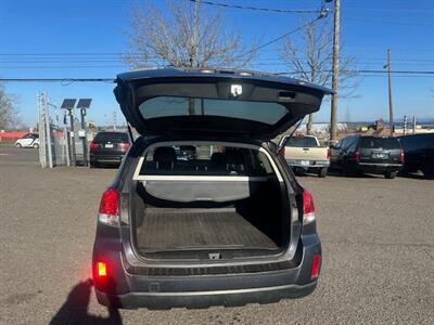 2014 Subaru Outback 2.5i Limited   - Photo 16 - Portland, OR 97211