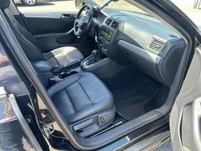 2013 Volkswagen Jetta SE PZEV - Photo 12 - Portland, OR 97211