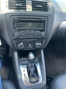 2013 Volkswagen Jetta SE PZEV - Photo 20 - Portland, OR 97211