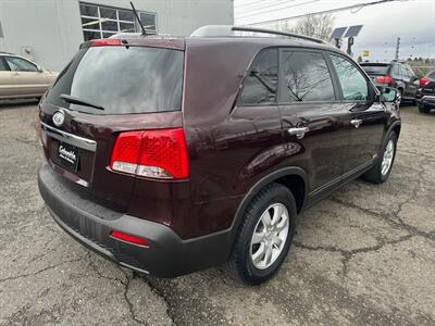 2012 Kia Sorento LX   - Photo 5 - Portland, OR 97211