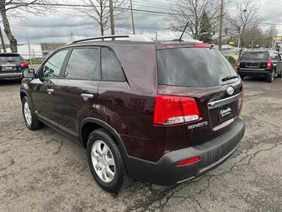 2012 Kia Sorento LX   - Photo 3 - Portland, OR 97211