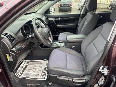 2012 Kia Sorento LX   - Photo 9 - Portland, OR 97211