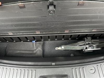 2012 Kia Sorento LX   - Photo 16 - Portland, OR 97211