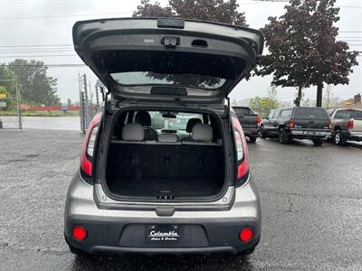 2018 Kia Soul   - Photo 16 - Portland, OR 97211