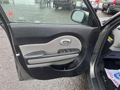 2018 Kia Soul   - Photo 10 - Portland, OR 97211