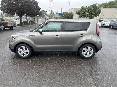 2018 Kia Soul   - Photo 2 - Portland, OR 97211