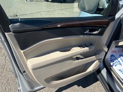 2011 Cadillac SRX Luxury Collection   - Photo 9 - Portland, OR 97211