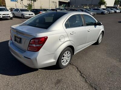 2018 Chevrolet Sonic LT Auto - Photo 5 - Portland, OR 97211