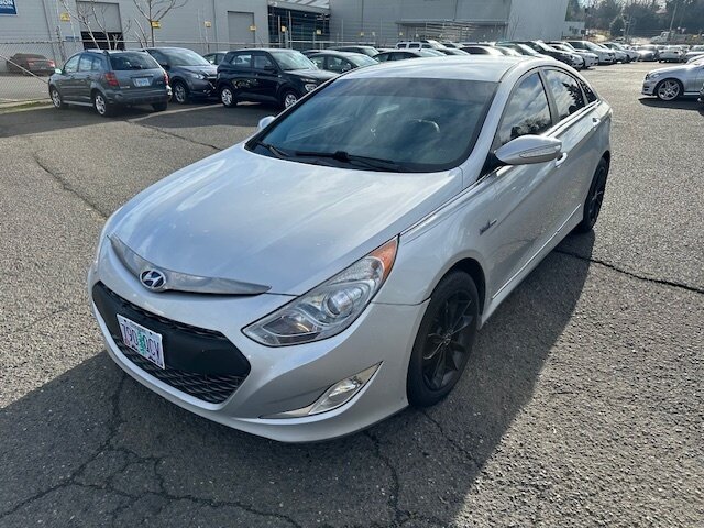 2015 Hyundai SONATA Hybrid   - Photo 1 - Portland, OR 97211