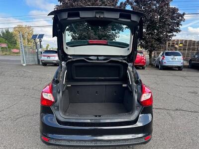 2013 Ford Focus SE   - Photo 21 - Portland, OR 97211