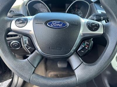 2013 Ford Focus SE   - Photo 17 - Portland, OR 97211