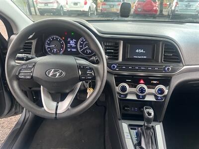 2019 Hyundai ELANTRA SE   - Photo 17 - Portland, OR 97211