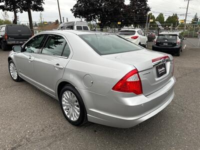 2011 Ford Fusion Hybrid   - Photo 3 - Portland, OR 97211