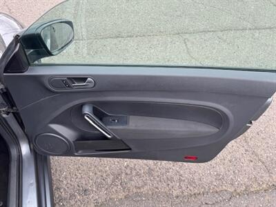 2014 Volkswagen Beetle-Classic 1.8T Entry PZEV   - Photo 14 - Portland, OR 97211