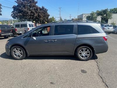 2011 Honda Odyssey EX-L   - Photo 2 - Portland, OR 97211