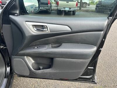 2017 Nissan Pathfinder S   - Photo 14 - Portland, OR 97211