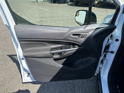 2015 Ford Transit Connect XL - Photo 10 - Portland, OR 97211