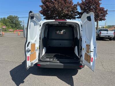 2015 Ford Transit Connect XL - Photo 17 - Portland, OR 97211