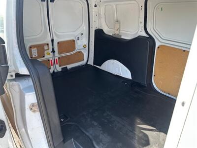 2015 Ford Transit Connect XL - Photo 15 - Portland, OR 97211