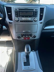 2012 Subaru Outback 2.5i Premium   - Photo 19 - Portland, OR 97211