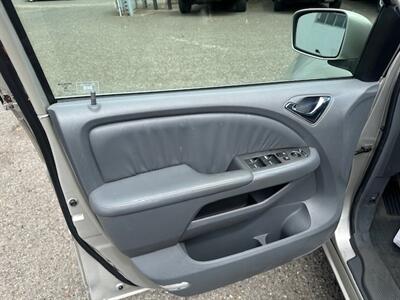 2005 Honda Odyssey EX-L w/DVD   - Photo 10 - Portland, OR 97211