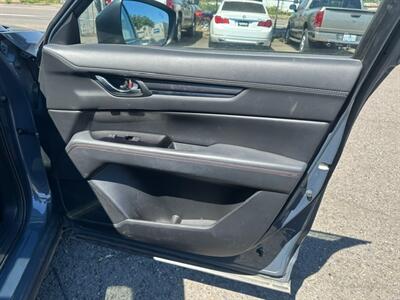 2023 Mazda CX-5 2.5 S Preferred CARBON EDITION - Photo 13 - Portland, OR 97211
