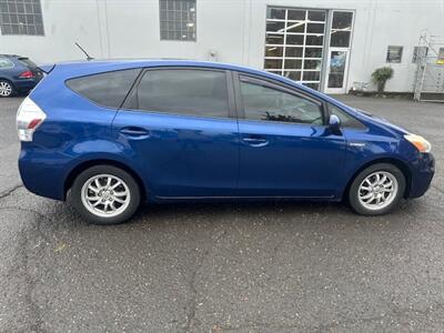 2014 Toyota Prius v Two   - Photo 6 - Portland, OR 97211