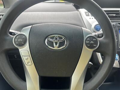 2014 Toyota Prius v Two   - Photo 15 - Portland, OR 97211