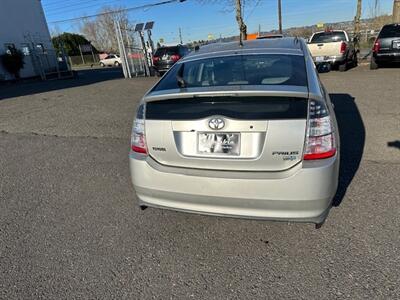 2004 Toyota Prius   - Photo 4 - Portland, OR 97211