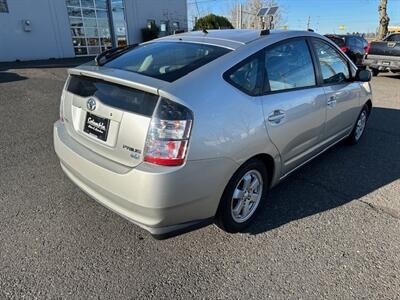 2004 Toyota Prius   - Photo 5 - Portland, OR 97211