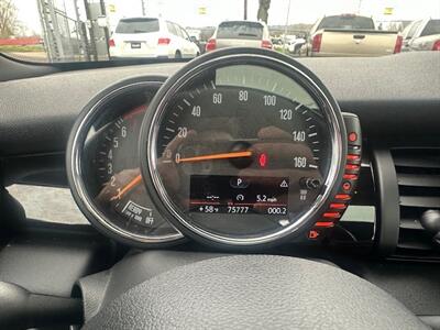 2015 MINI Hardtop 4 Door Cooper   - Photo 14 - Portland, OR 97211