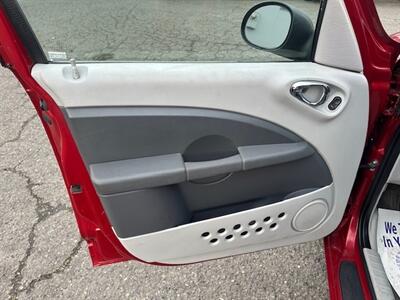 2006 Chrysler PT Cruiser Limited   - Photo 10 - Portland, OR 97211