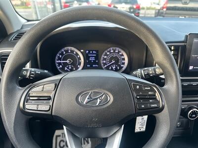 2021 Hyundai VENUE SE   - Photo 19 - Portland, OR 97211