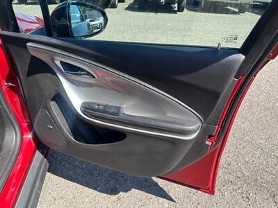 2015 Chevrolet Volt Premium - Photo 13 - Portland, OR 97211