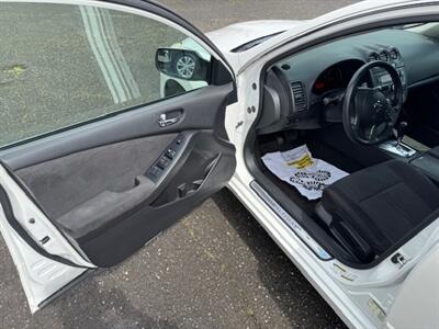 2012 Nissan Altima 2.5   - Photo 8 - Portland, OR 97211