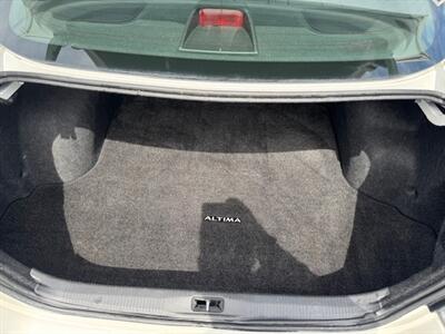 2012 Nissan Altima 2.5   - Photo 10 - Portland, OR 97211