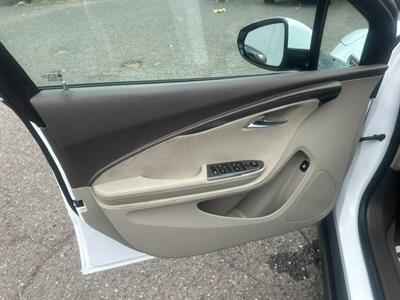 2014 Chevrolet Volt Premium - Photo 10 - Portland, OR 97211