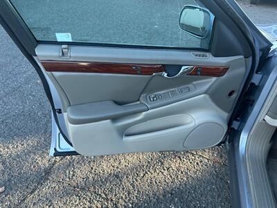 2004 Cadillac DeVille   - Photo 11 - Portland, OR 97211