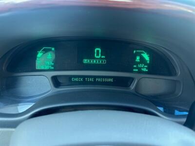 2004 Cadillac DeVille   - Photo 17 - Portland, OR 97211