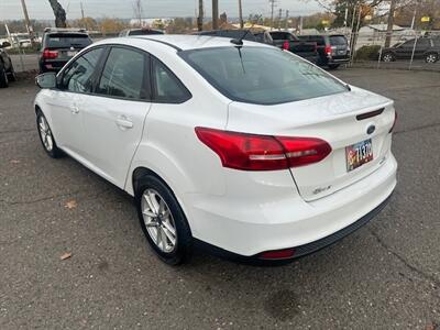 2016 Ford Focus SE   - Photo 3 - Portland, OR 97211