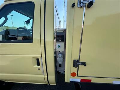2022 Ford E-450 SD 176in REFRIGERATED CUTAWAY BOX TRUCK-NEW!   - Photo 11 - Phoenix, AZ 85034