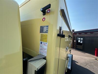 2022 Ford E-450 SD 176in REFRIGERATED CUTAWAY BOX TRUCK-NEW!   - Photo 14 - Phoenix, AZ 85034