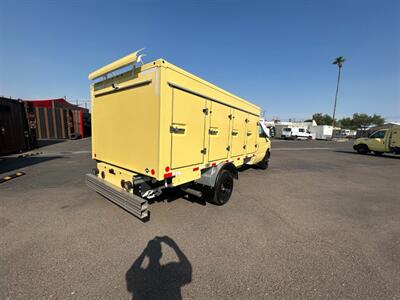 2022 Ford E-450 SD 176in REFRIGERATED CUTAWAY BOX TRUCK-NEW!   - Photo 2 - Phoenix, AZ 85034