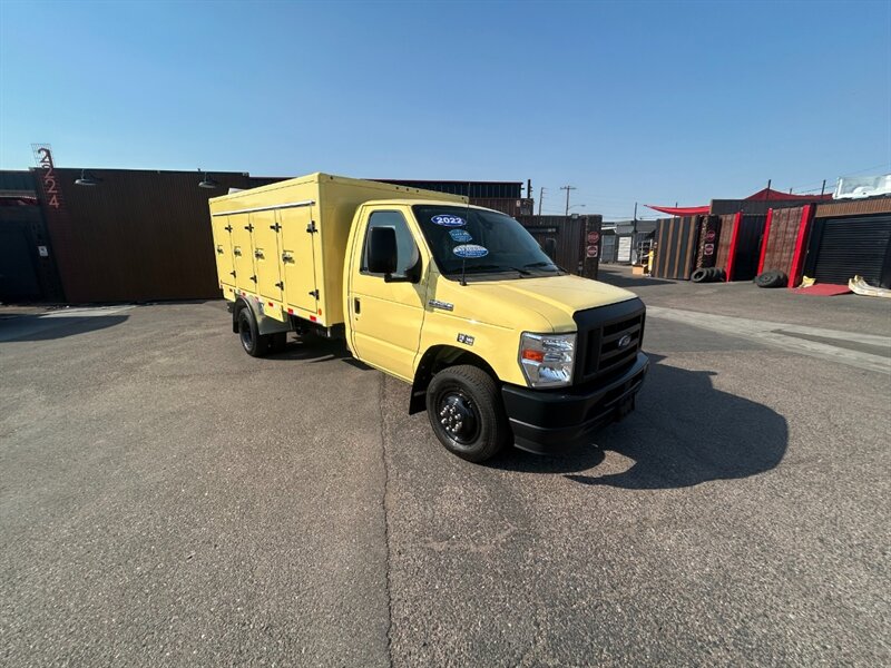 2022 Ford E-450 SD 176in REFRIGERATED CUTAWAY BOX TRUCK-NEW! - Photo 1 - Phoenix, AZ 85034