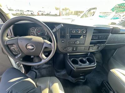 2023 Chevrolet Express 4500   - Photo 17 - Phoenix, AZ 85034